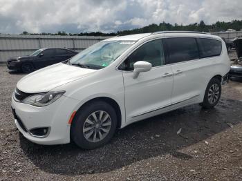  Salvage Chrysler Pacifica