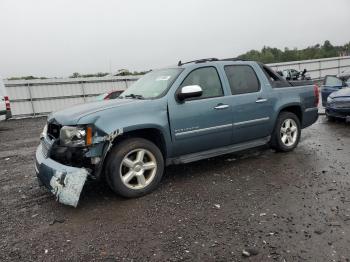  Salvage Chevrolet Avalanche