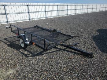  Salvage International Trailer