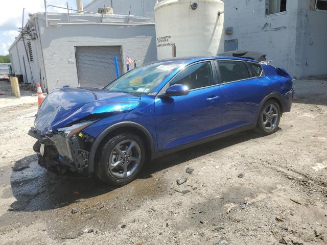 Salvage Kia K4 Lx
