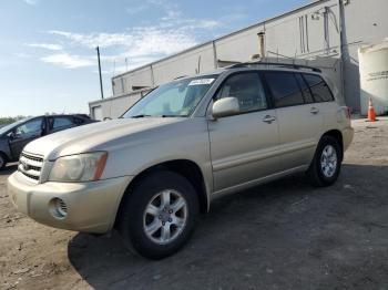  Salvage Toyota Highlander