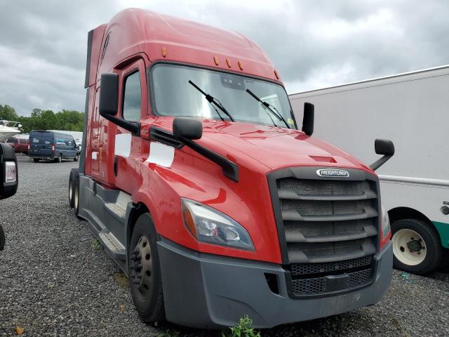  Salvage Freightliner Cascadia 1