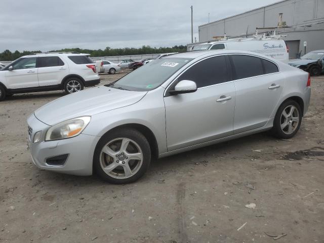  Salvage Volvo S60