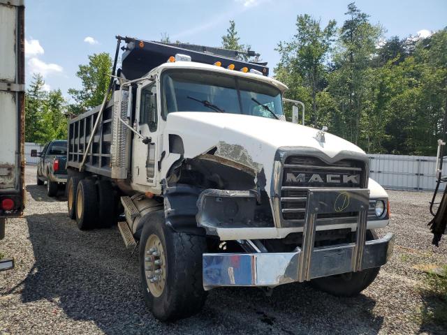  Salvage Mack 700 Cv700
