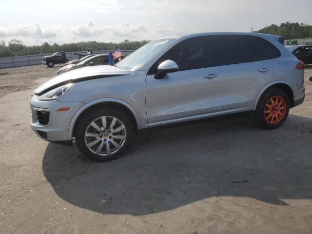  Salvage Porsche Cayenne