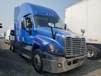  Salvage Freightliner Cascadia 1