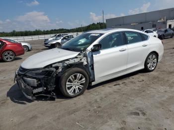  Salvage Chrysler 200
