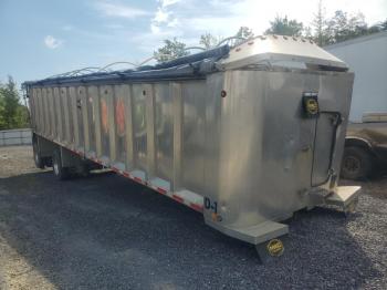  Salvage Mac Trailer Mfg Dump Trail