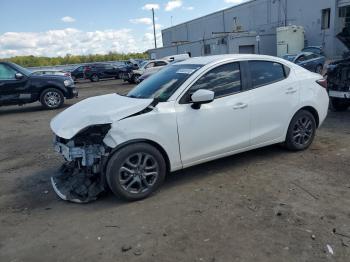  Salvage Toyota Yaris