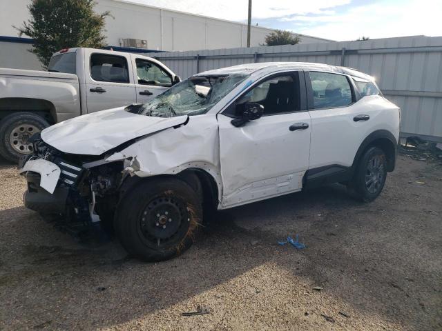  Salvage Nissan Kicks