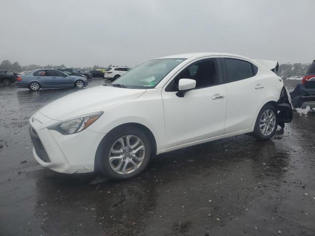  Salvage Toyota Yaris