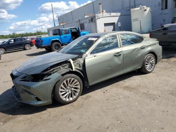 Salvage Lexus Es
