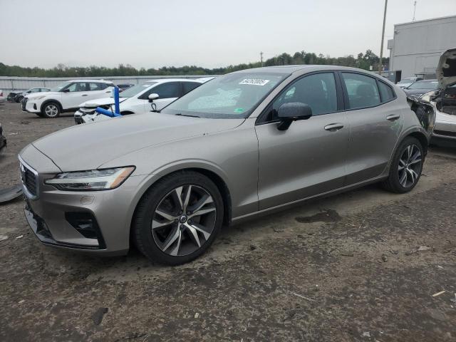  Salvage Volvo S60