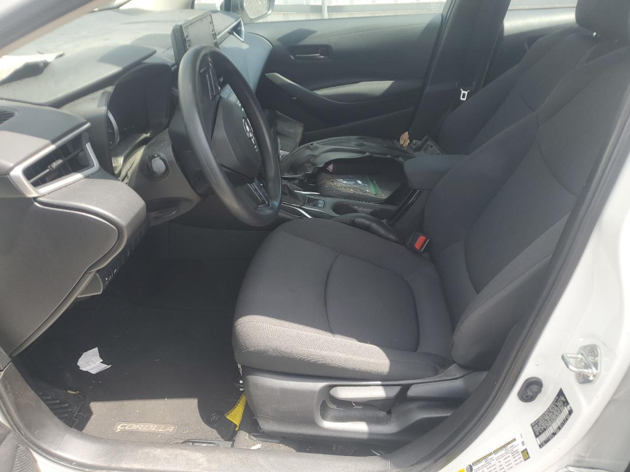 Toyota Corolla Le Image 12