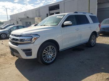  Salvage Ford Expedition