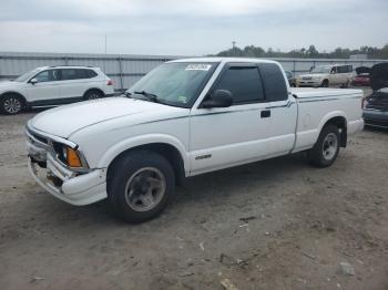  Salvage Chevrolet S-10