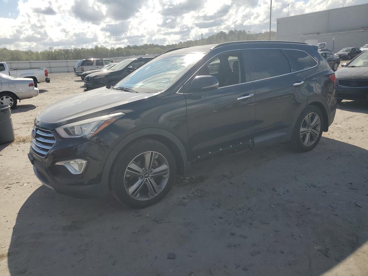 Hyundai SANTA FE Gls Image 1