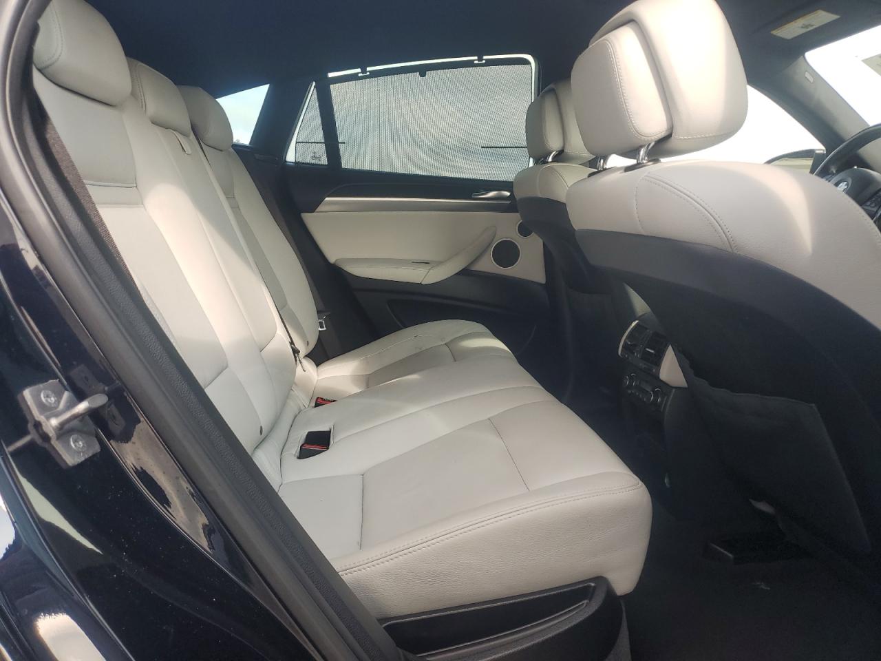 BMW X Series M Image 10