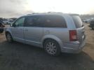 Chrysler Minivan Touring Image 7