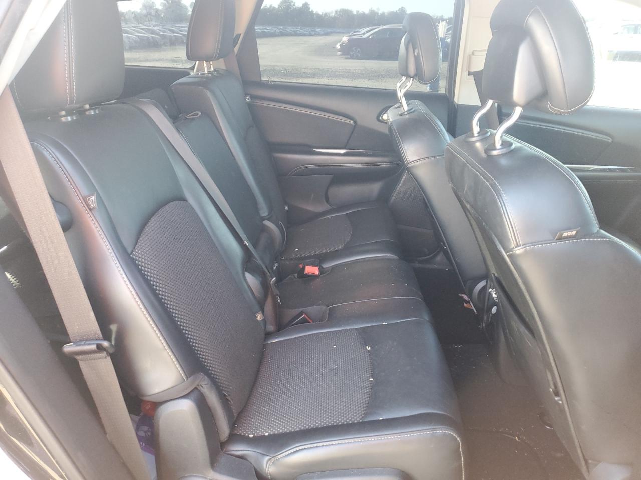 Dodge Journey Crossroad Image 9