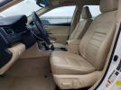 Toyota Camry Le Image 4