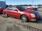 Cadillac DTS Image 2