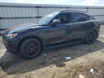  Salvage Alfa Romeo Stelvio