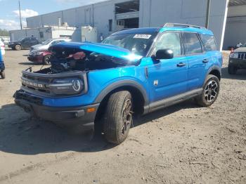  Salvage Ford Bronco