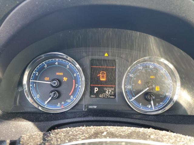 Toyota Corolla L Image 8