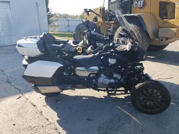  Salvage Can-Am Spyder