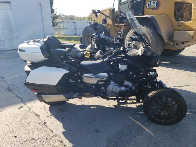  Salvage Can-Am Spyder