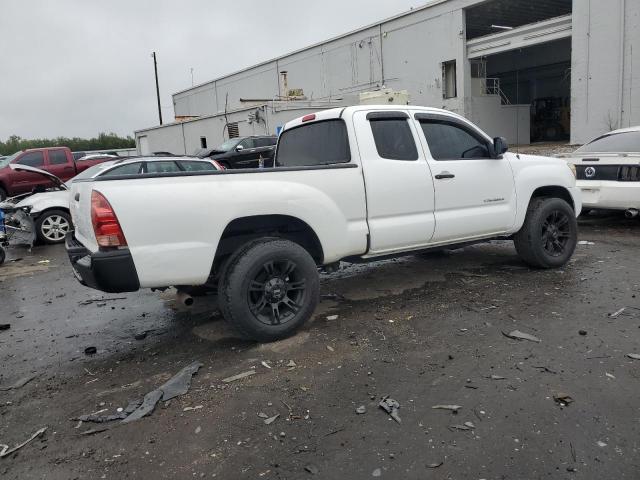 Toyota Tacoma Access Cab Image 11