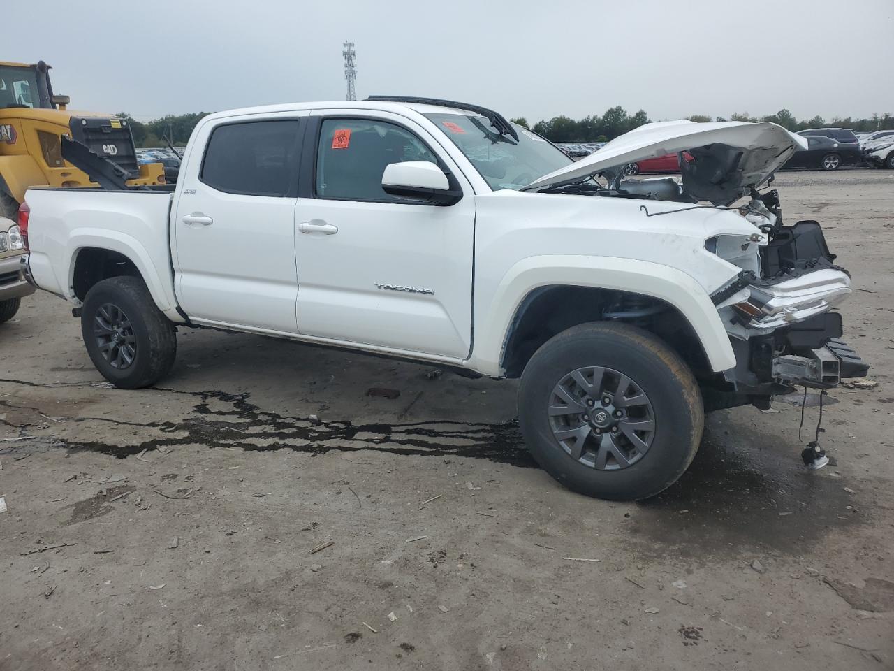 Toyota Tacoma Double Cab Image 3