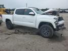 Toyota Tacoma Double Cab Image 3