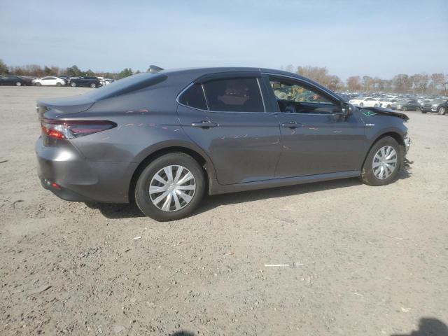 Toyota Camry Le Image 4