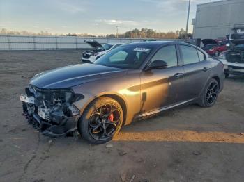  Salvage Alfa Romeo Giulia