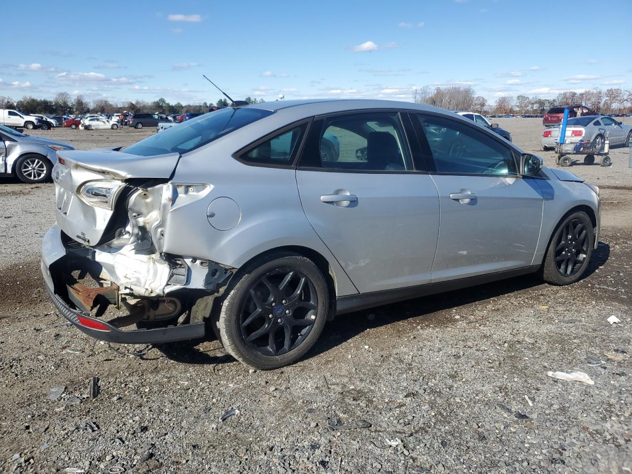 Ford Focus Se Image 12