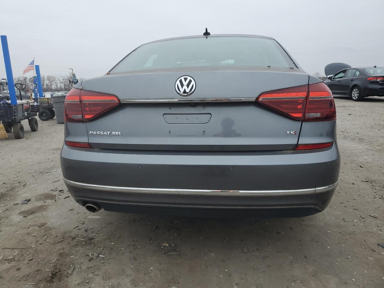 Volkswagen Passat Sel Premium Image 2