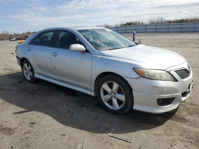 Toyota Camry Base Image 3