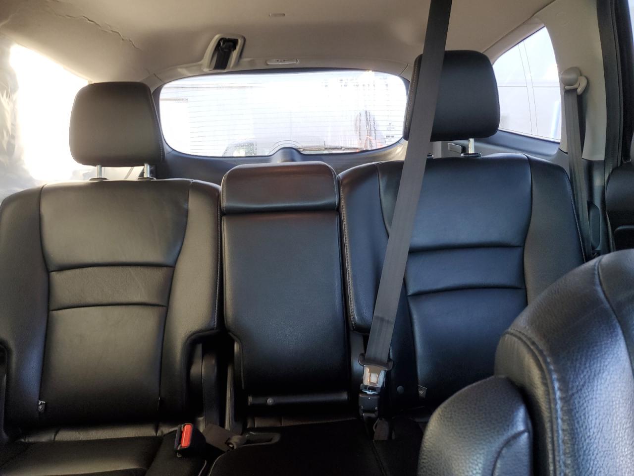 Honda Pilot Touring Image 10