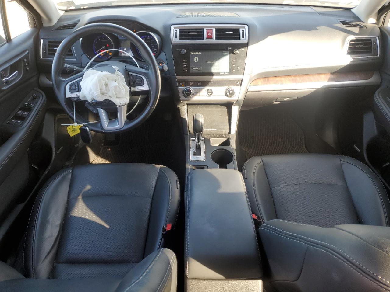 Subaru Outback 2.5i Limited Image 2