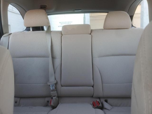 Subaru Outback 2.5i Image 10