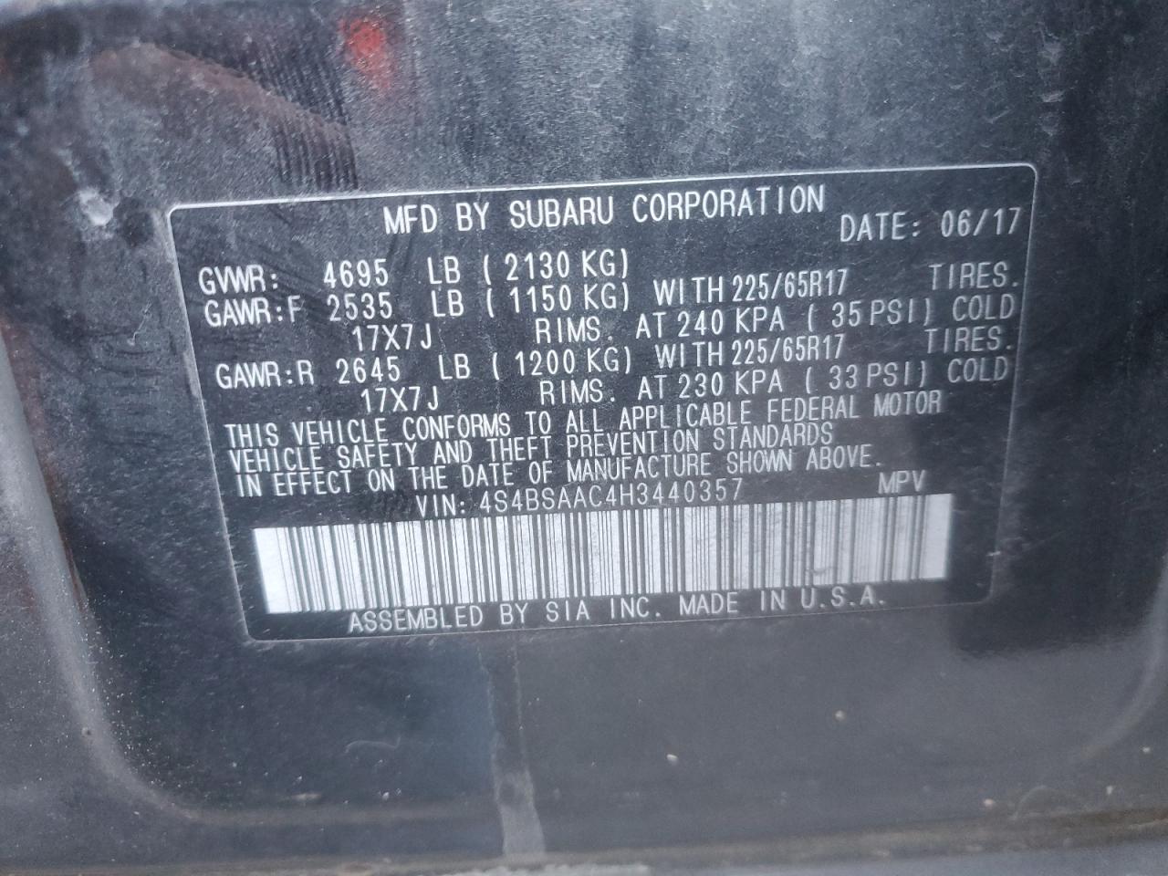 Subaru Outback 2.5i Image 13