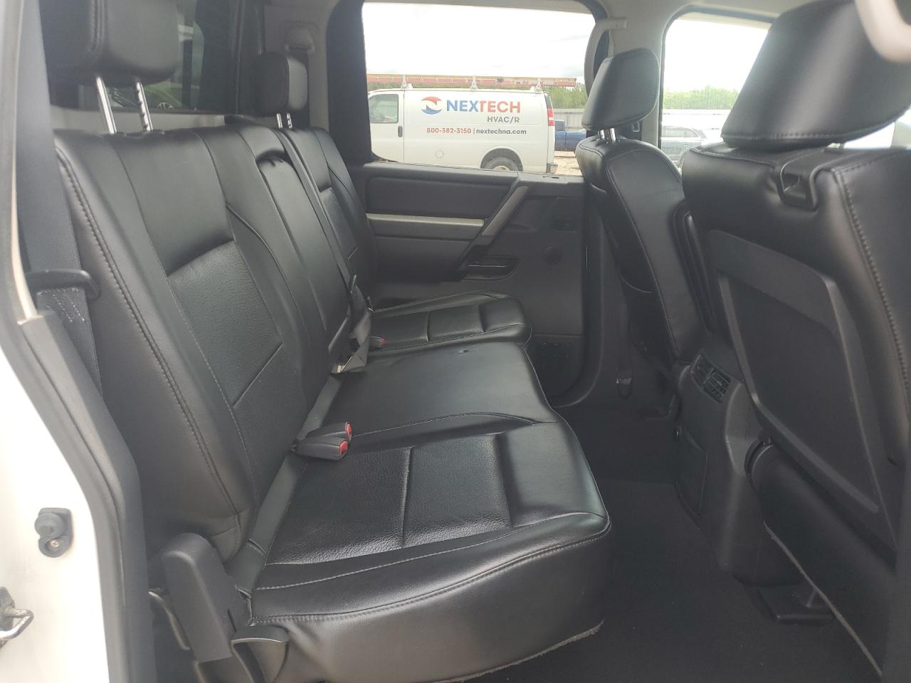 Nissan Titan Xe Image 6