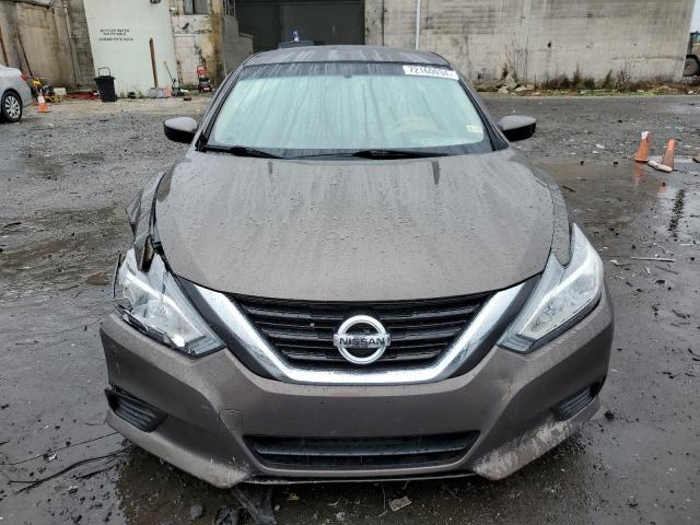 Nissan Altima 2.5 Image 10