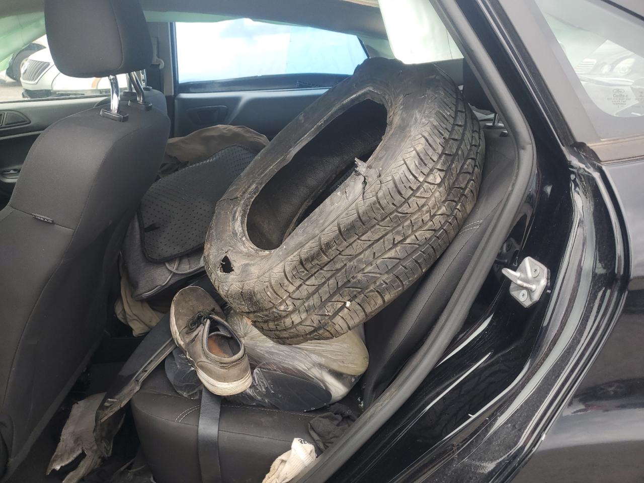 Ford Fiesta Se Image 11