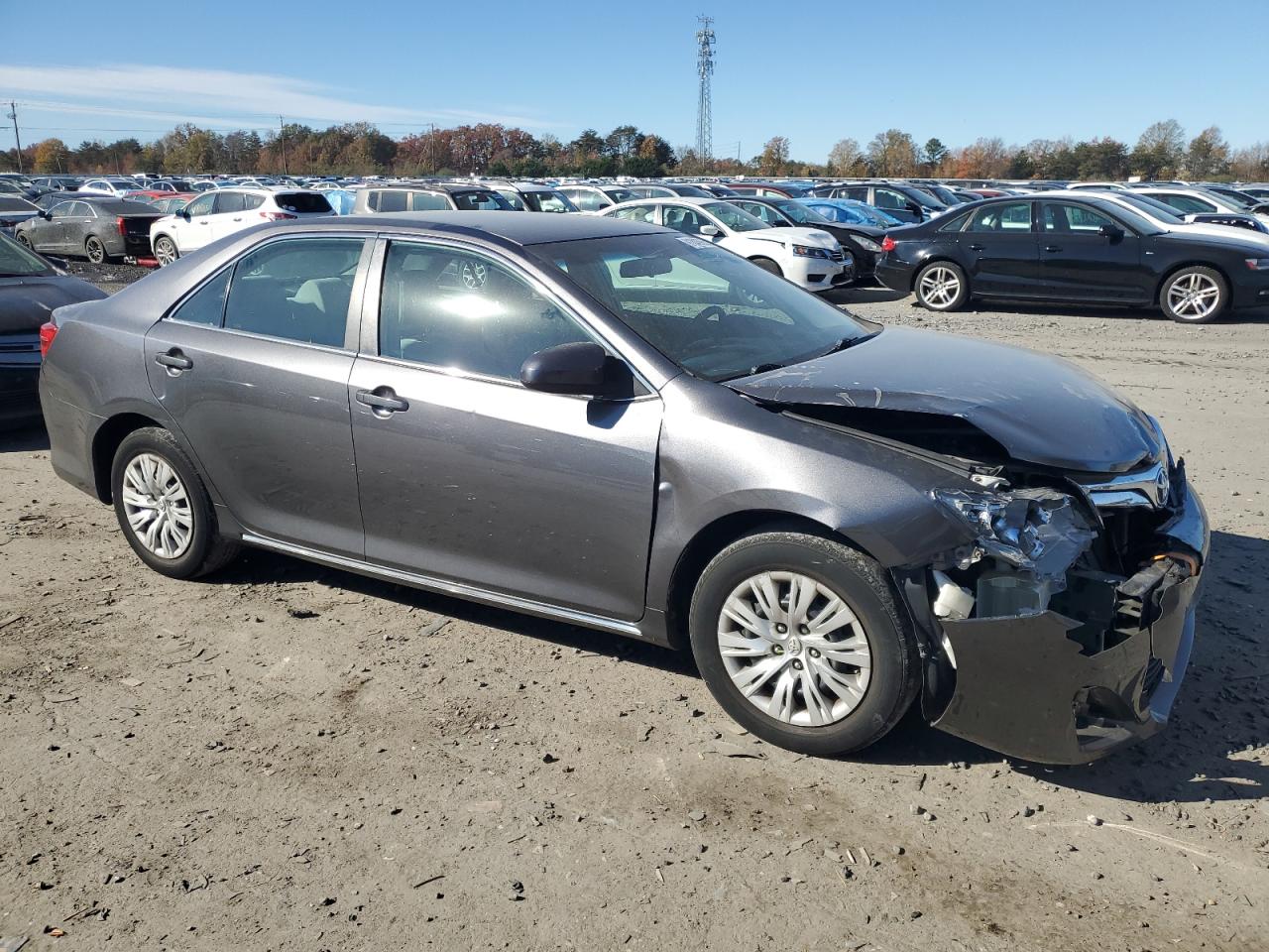 Toyota Camry L Image 4