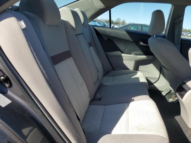 Toyota Camry L Image 10