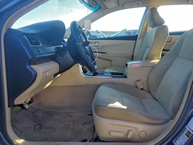 Toyota Camry Le Image 7