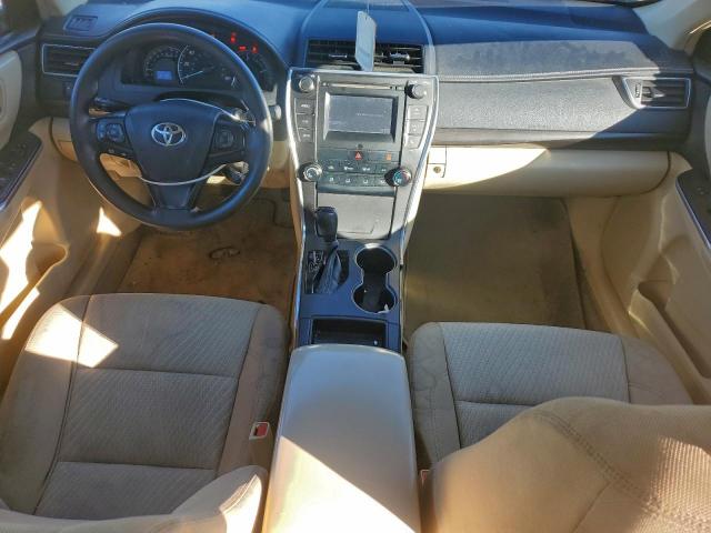 Toyota Camry Le Image 12